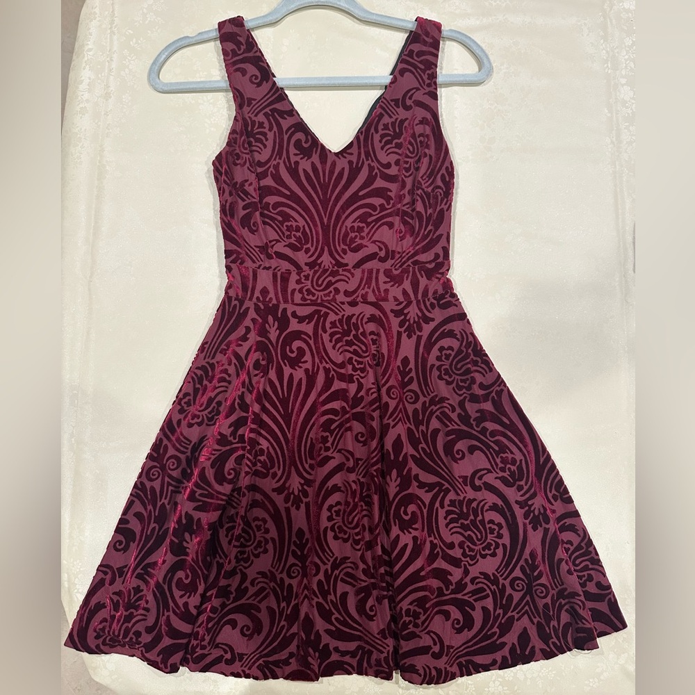 Gorgeous Burgundy Design Lab Lord & Taylor Velvet Mini Dress